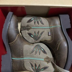 Justin Boots Brown with Turquoise Trim Brand New with tags